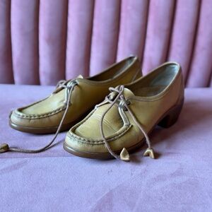 Clarks Women's Tan Loafers